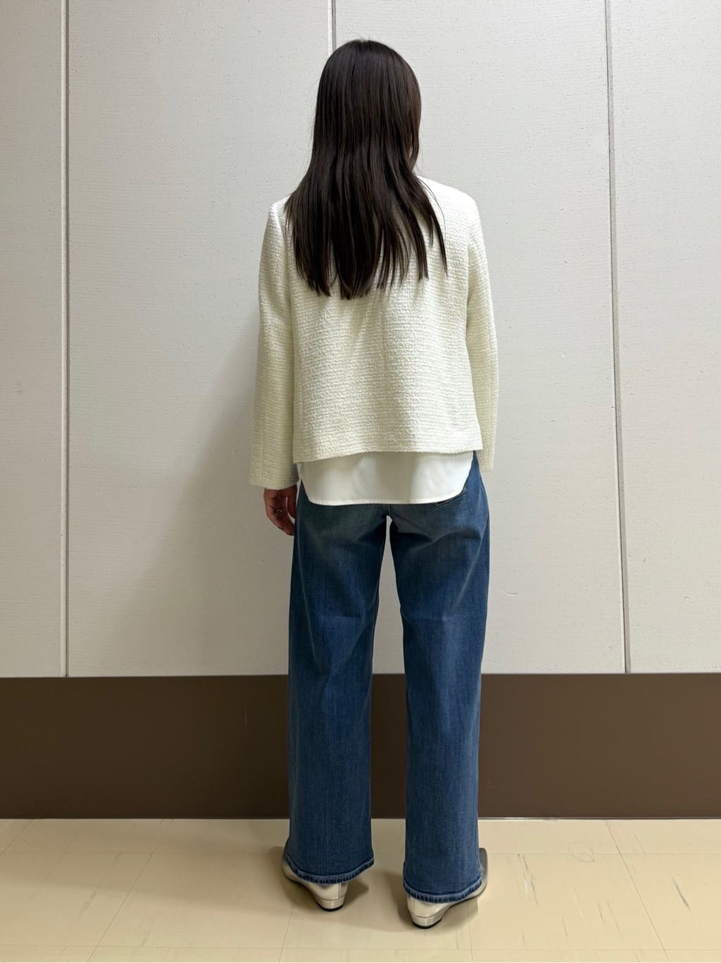 mamiさんの「INDIVI｜【2点セット／洗える】ツイードジレ＆ボウタイブラウス」を使ったコーディネート