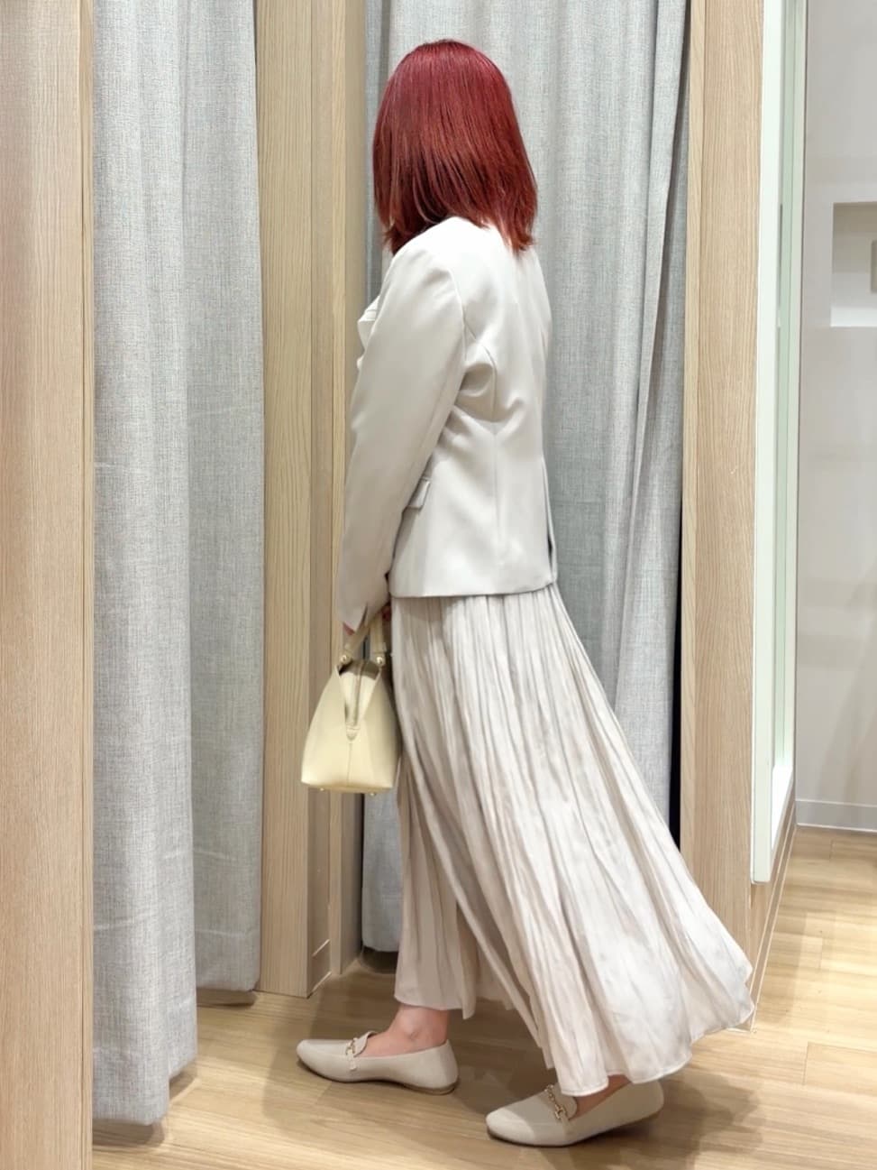 Fumikaさんの「grove｜【マシンウォッシュ／防シワ/SS-3L】ストレッチノーカラージャケット」を使ったコーディネート