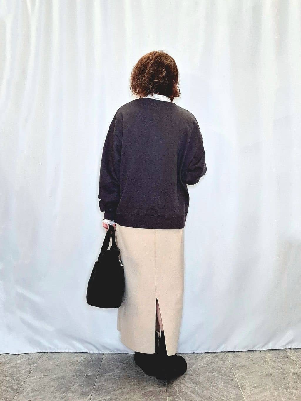 ぬーさんの「SHOO･LA･RUE｜【洗濯機可/セットアップ可/毛玉になりにくい】心地よく穿ける ニットナロースカート」を使ったコーディネート