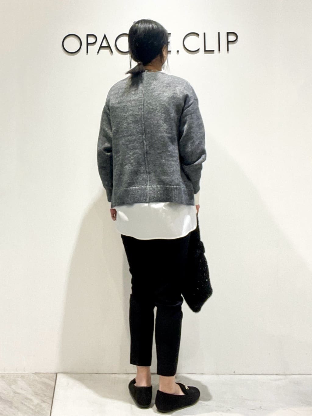あいさんの「OPAQUE.CLIP｜リラクシークルーネックニット【洗濯機OK】」を使ったコーディネート