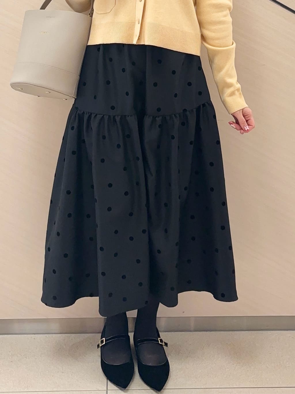 Rinaさんの「DRESSTERIOR｜◆ウォッシャブルコットンカシミヤカーディガン」を使ったコーディネート