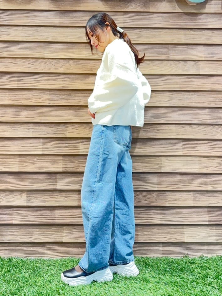 himiさんの「SHOO･LA･RUE｜【選べる4柄】ダブルZIPで着こなし色々 柄カーディガン」を使ったコーディネート