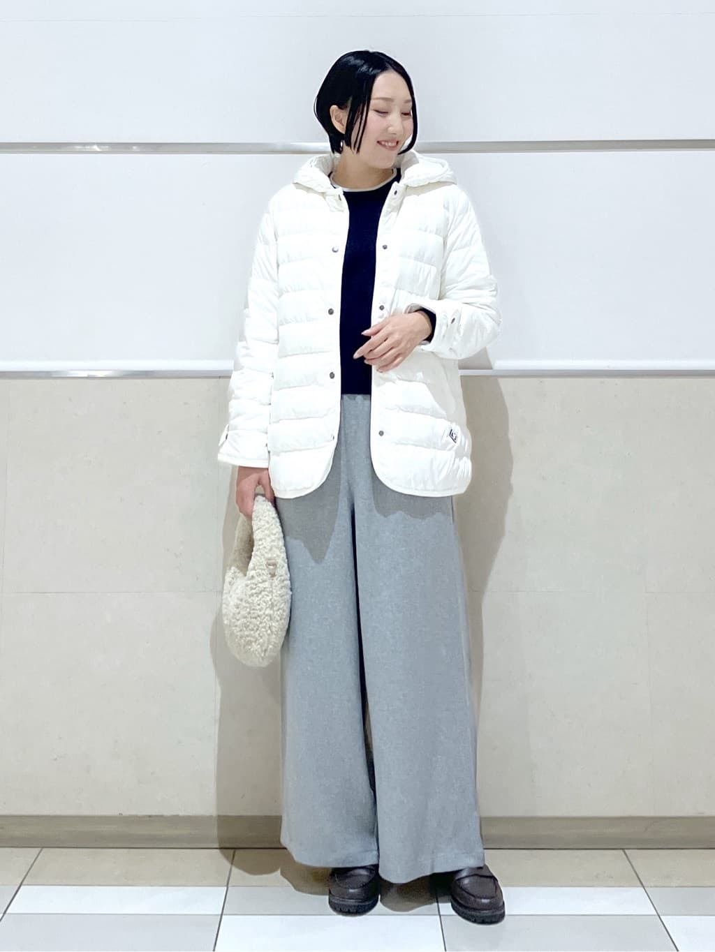 eriko さんの「Dessin｜【撥水・2WAY】ミュラーダウンコートミドル丈」を使ったコーディネート