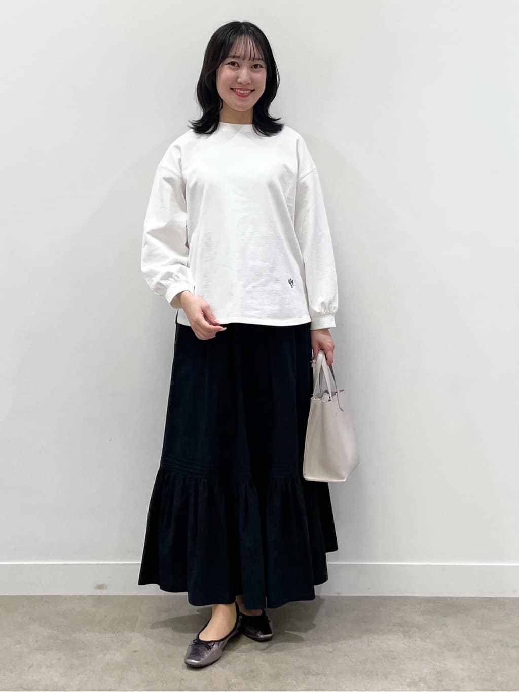 yukariさんの「Dessin｜【360度可愛い・洗える】バックヘンリーカットソー」を使ったコーディネート