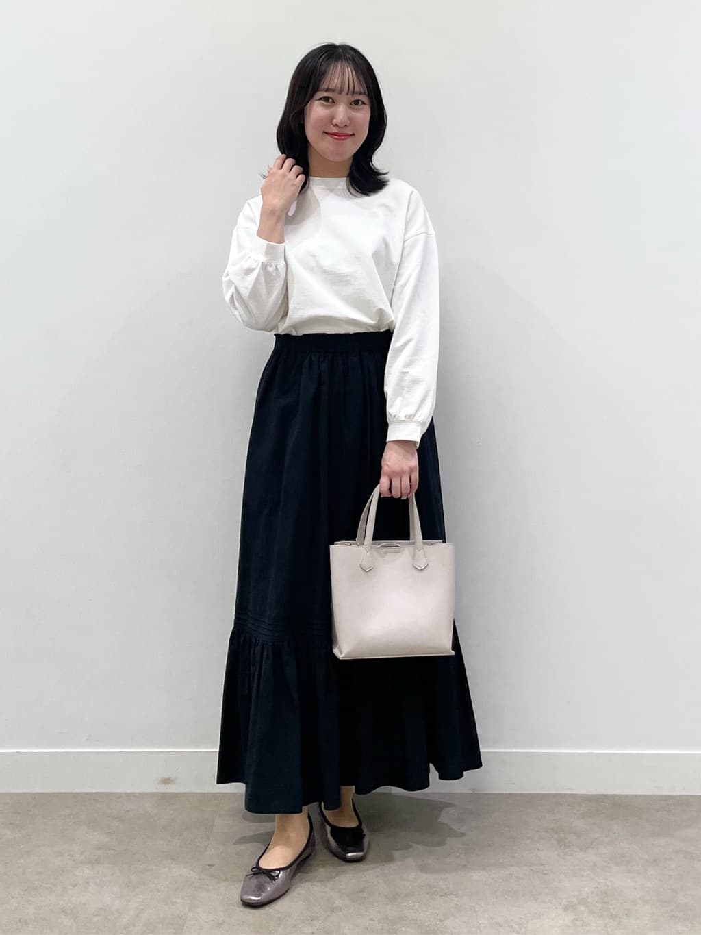 yukariさんの「Dessin｜【360度可愛い・洗える】バックヘンリーカットソー」を使ったコーディネート