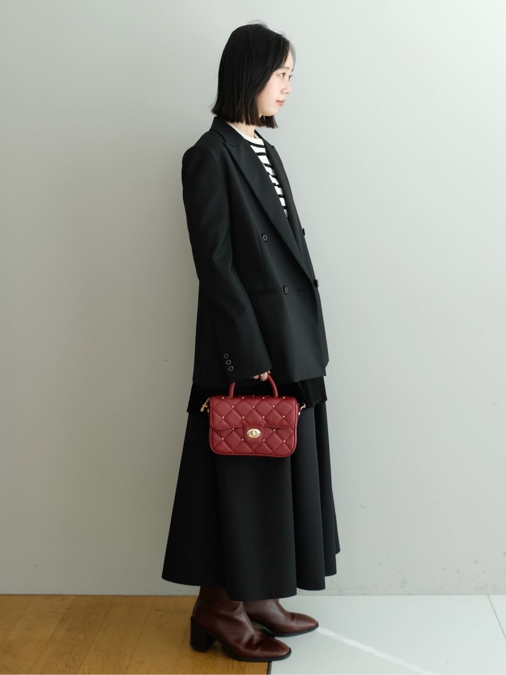 Kishimotoさんの「DRESSTERIOR｜◆ショートブーツ」を使ったコーディネート