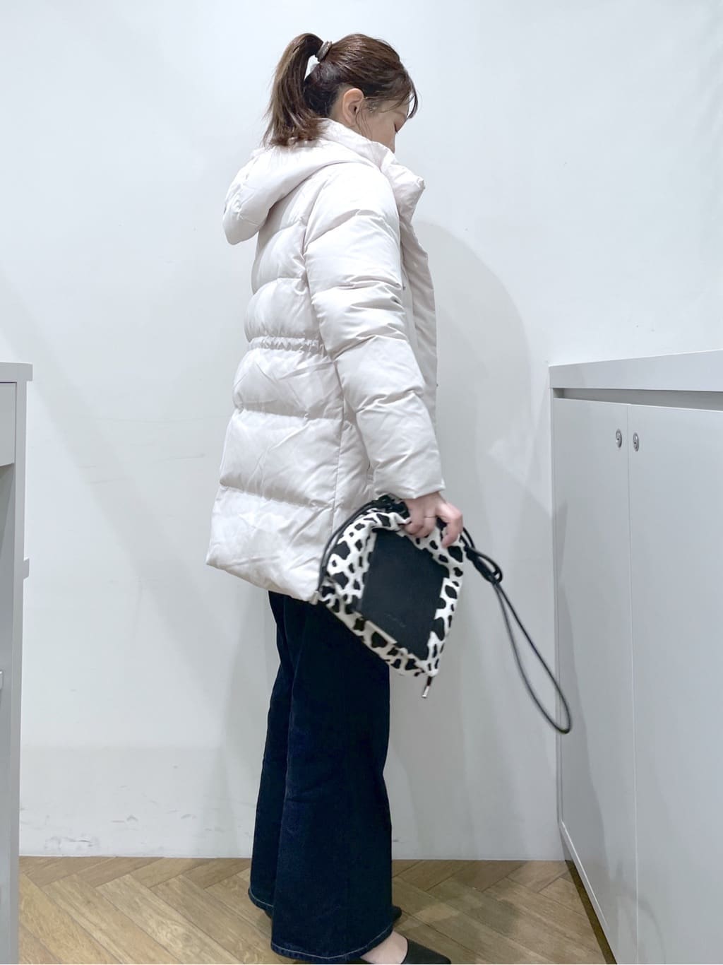 Junさんの「index｜KAWADAダウンドロストミドルコート【撥水／洗濯機OK／2WAY／静電気防止裏地】《XS～3L》」を使ったコーディネート
