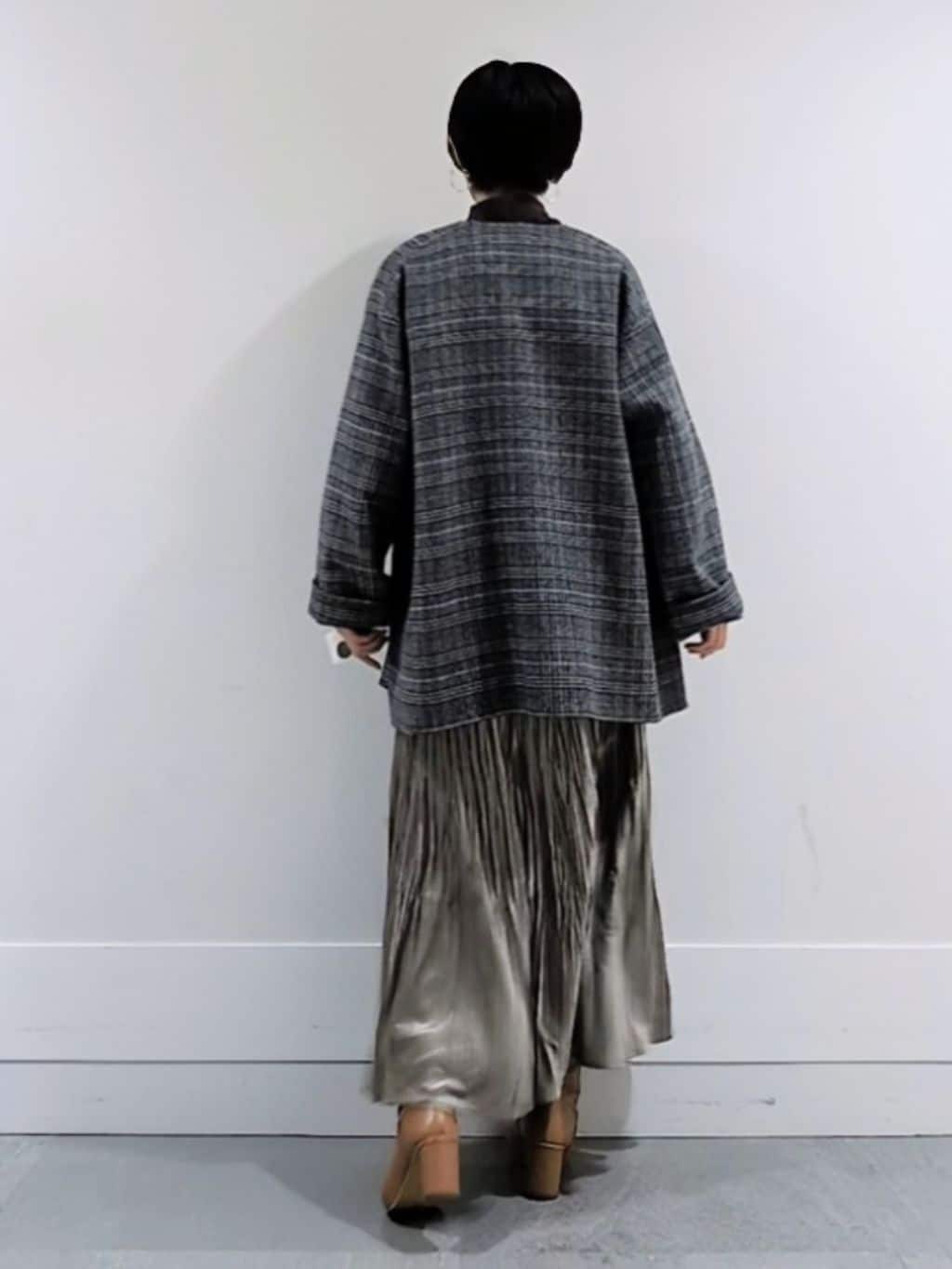 ミズタさんの「UNTITLED｜【ミディ丈/軽やか】セミラグランリバー コート」を使ったコーディネート