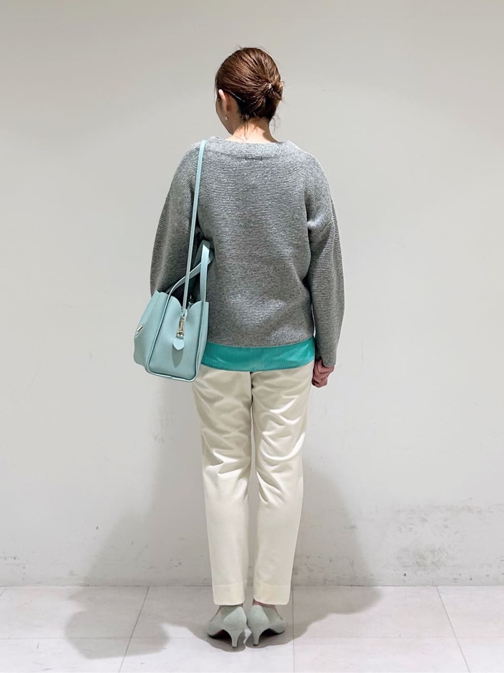 tsuyuさんの「INDIVI｜【コットン】シャツ切り替えカットソー」を使ったコーディネート
