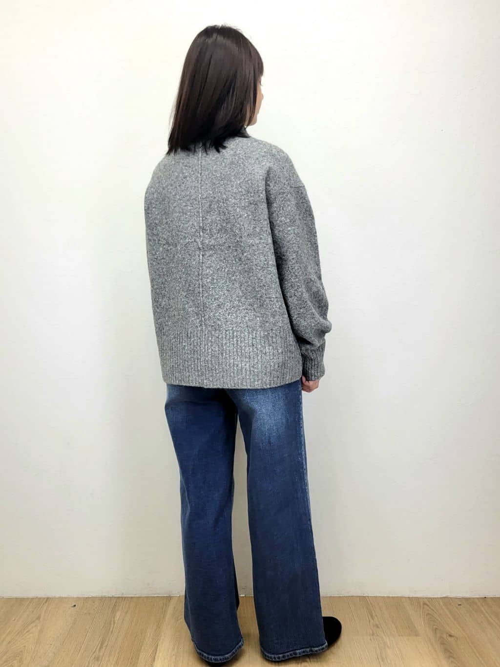 LISAさんの「OPAQUE.CLIP｜カシミヤブレンドウールミドルピーコート」を使ったコーディネート