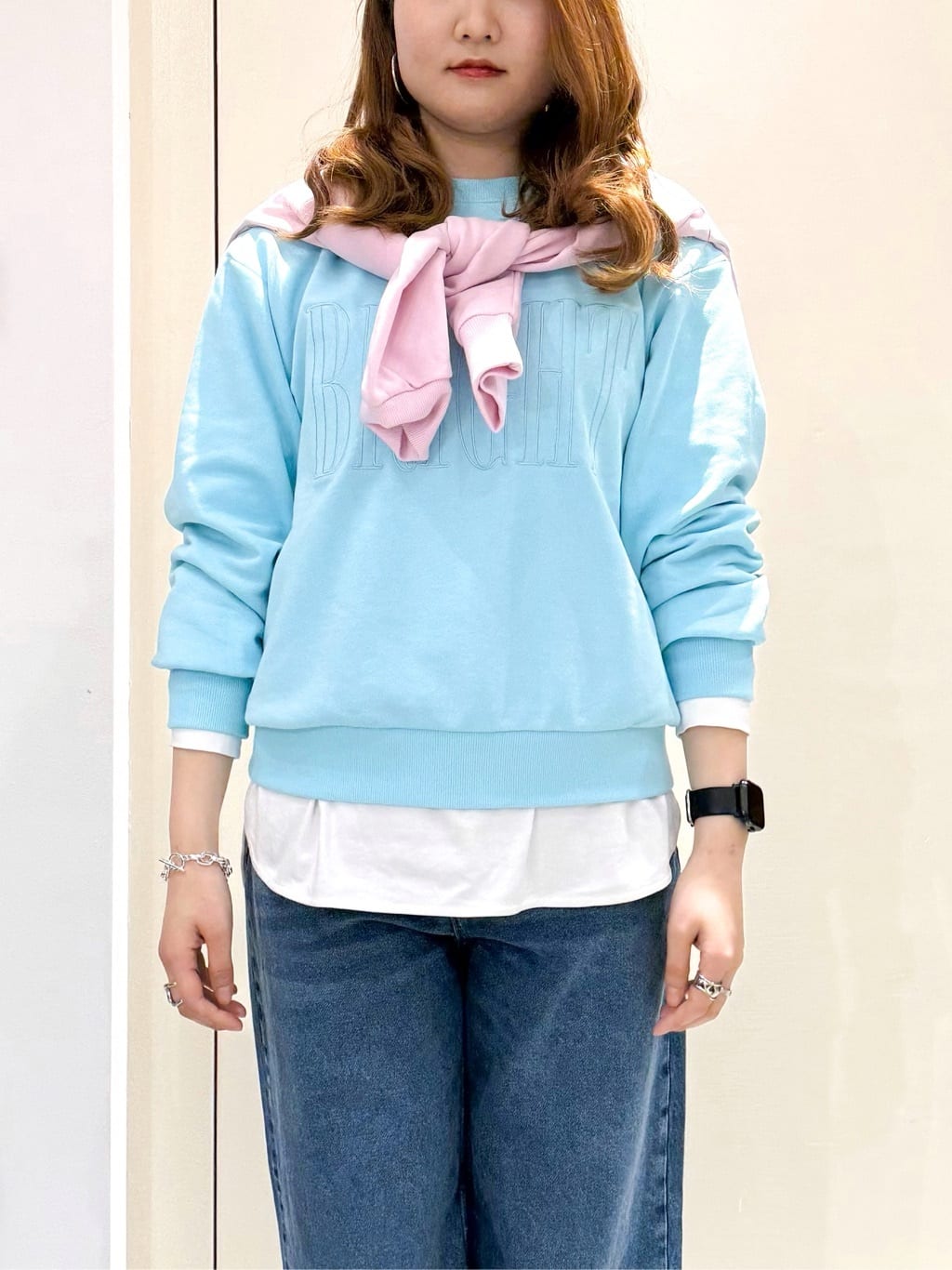 sayaさんの「OPAQUE.CLIP｜ロゴ刺繍裏毛トップス【洗濯機OK】」を使ったコーディネート