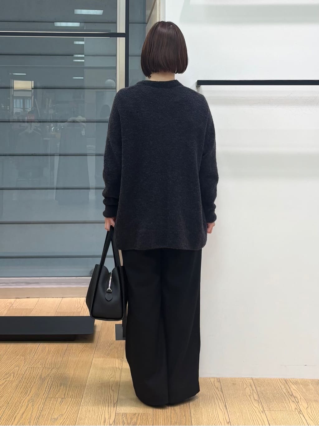 asamiさんの「INDIVI｜【褒められパンツ／ウール混】ウォームウール ワイドパンツ」を使ったコーディネート