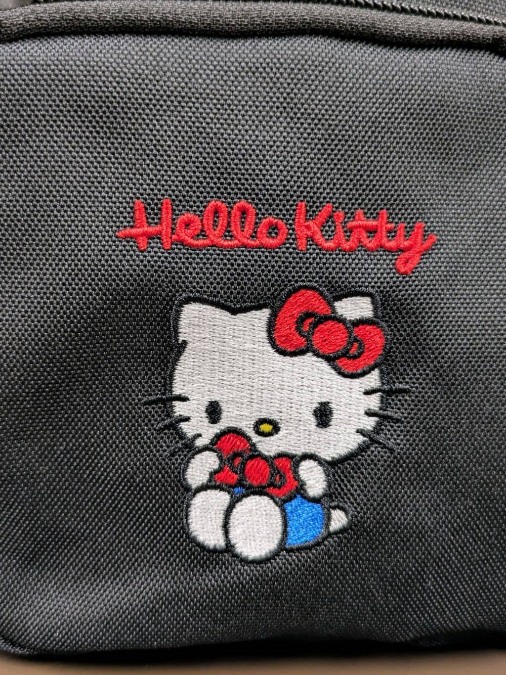 カッサンさんの「SHOO･LA･RUE｜【サンリオキャラクターズ】ハローキティ＆クロミ刺繍ショルダーバッグ」を使ったコーディネート