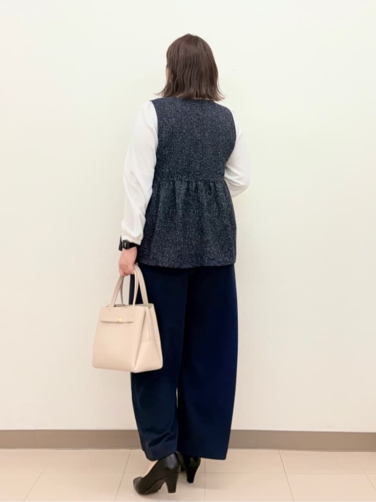 haruさんの「SHOO･LA･RUE｜【2WAY】上品きれい 金具ベルトトートバッグ」を使ったコーディネート