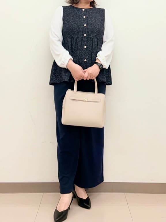 haruさんの「SHOO･LA･RUE｜【2WAY】上品きれい 金具ベルトトートバッグ」を使ったコーディネート