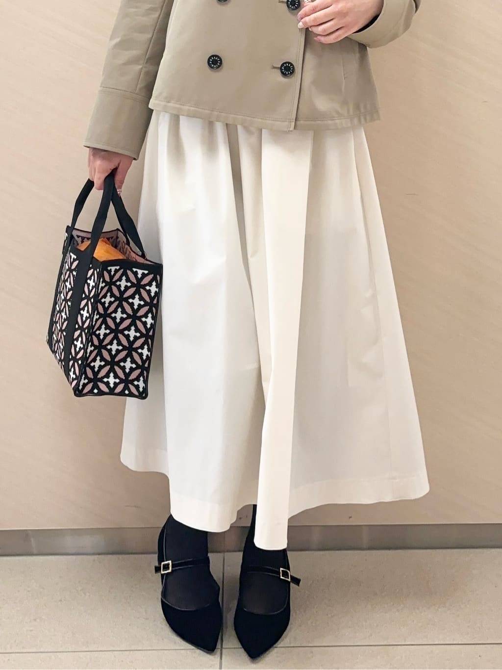 Rinaさんの「DRESSTERIOR｜2WAYレースカラーニット」を使ったコーディネート