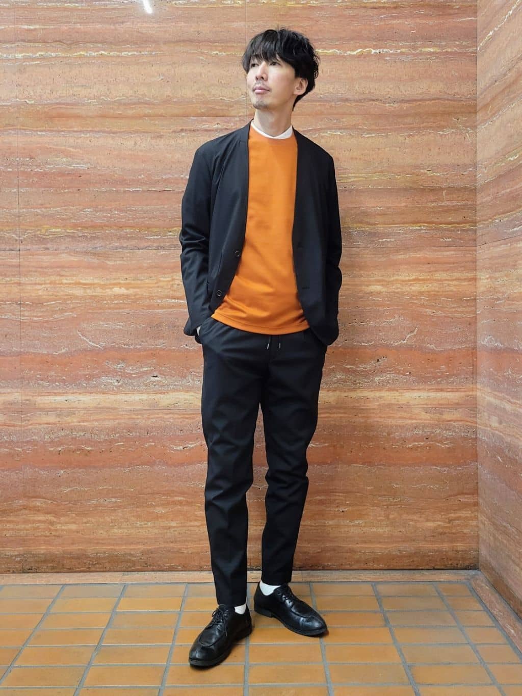 piroyaさんの「TAKEO KIKUCHI｜【ON／OFF兼用】CARREMANファブリック ノーカラージャケット」を使ったコーディネート