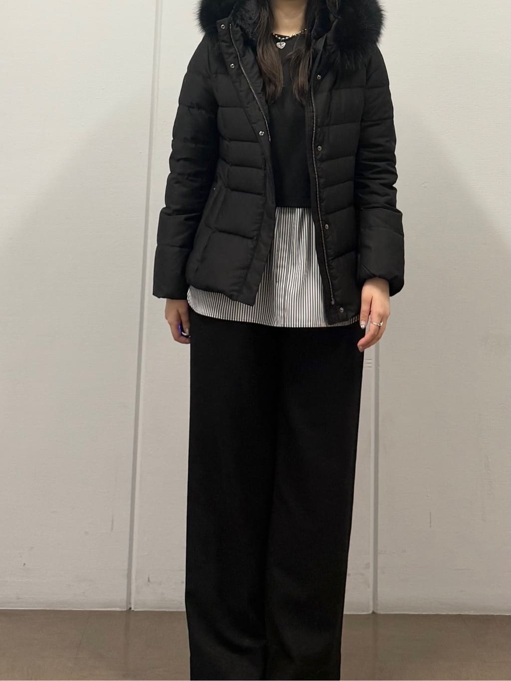 mizukiさんの「INDIVI｜【名品／撥水／抗菌防臭】ショート丈リサイクルダウンコート」を使ったコーディネート