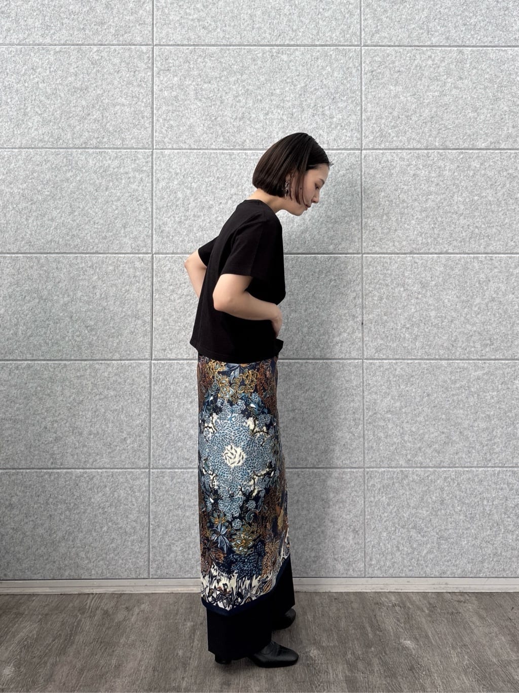 ayanoさんの「INDIVI｜クルーネック刺繍Tシャツ」を使ったコーディネート