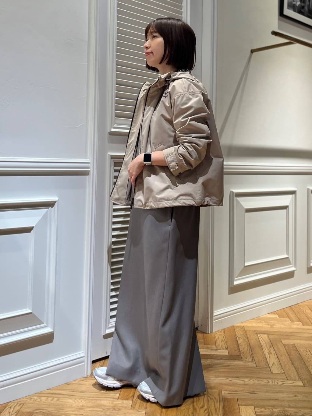 つじ まこさんの「DRESSTERIOR｜【ウォッシャブル/撥水素材】撥水ツイル マウンテンパーカー」を使ったコーディネート