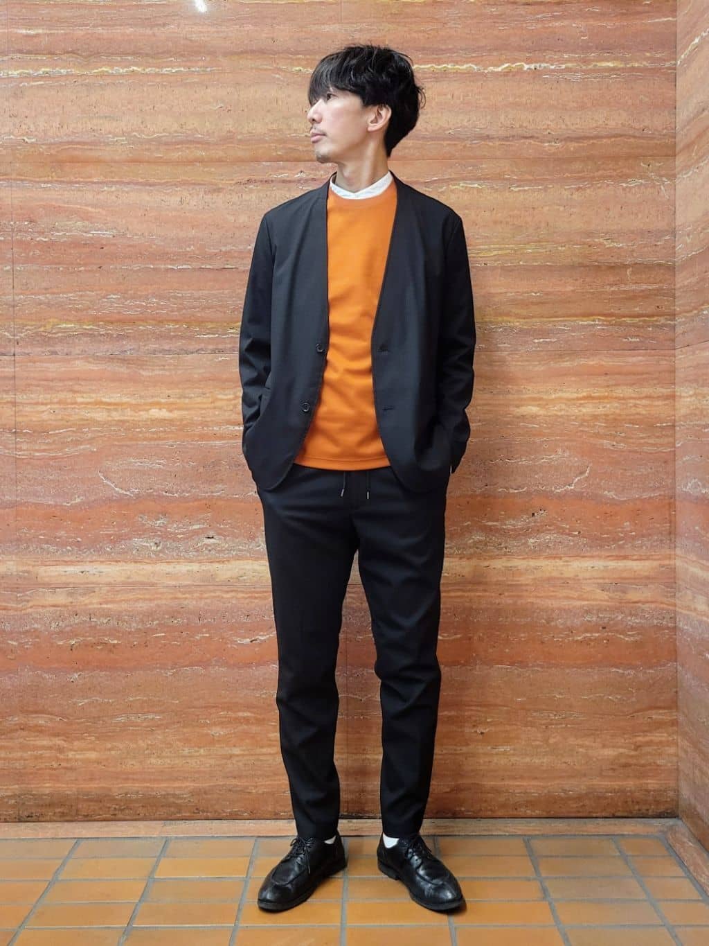 piroyaさんの「TAKEO KIKUCHI｜【ON／OFF兼用】CARREMANファブリック ノーカラージャケット」を使ったコーディネート