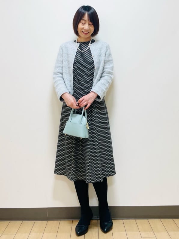 Riiさんの「Reflect｜【お食事会やお出かけに◎】ふんわりジャカード編みカーディガン」を使ったコーディネート