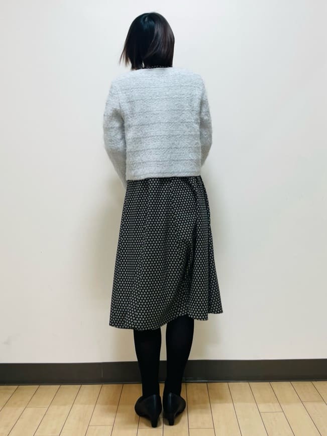 Riiさんの「Reflect｜【お食事会やお出かけに◎】ふんわりジャカード編みカーディガン」を使ったコーディネート