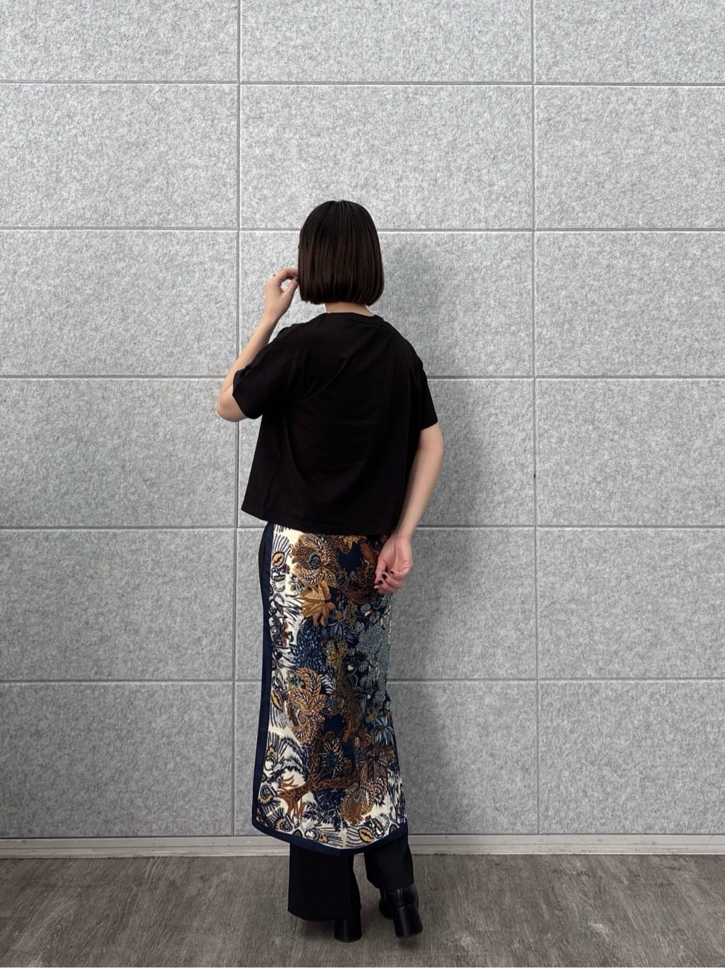ayanoさんの「INDIVI｜クルーネック刺繍Tシャツ」を使ったコーディネート