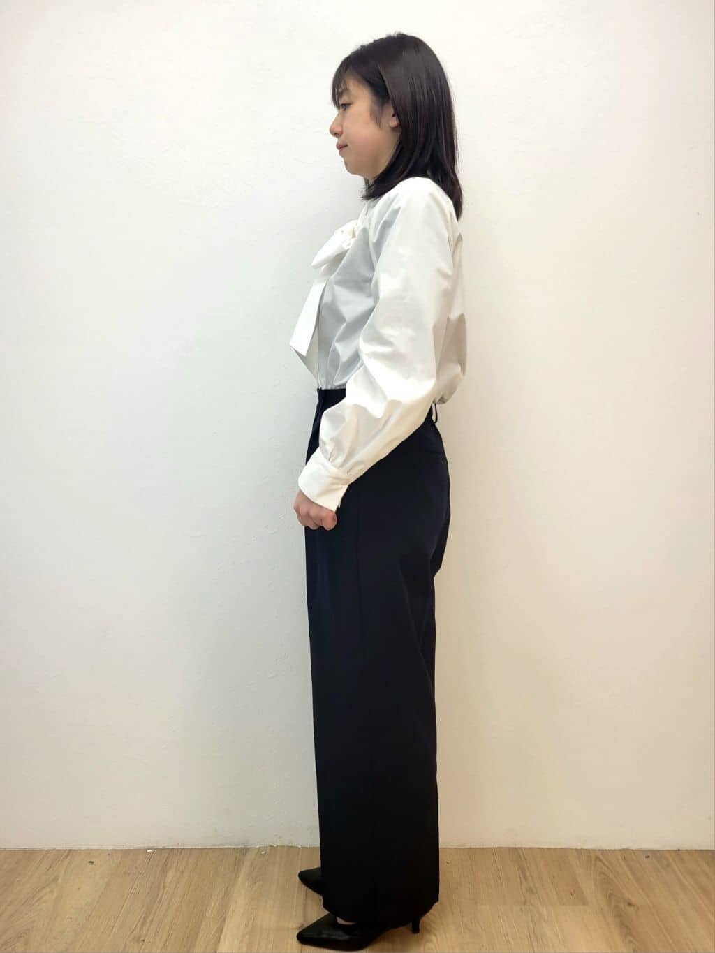 LISAさんの「OPAQUE.CLIP｜《通勤／セットアップ対応》 Vネックジャケット／ダブルクロス【洗濯機OK】」を使ったコーディネート