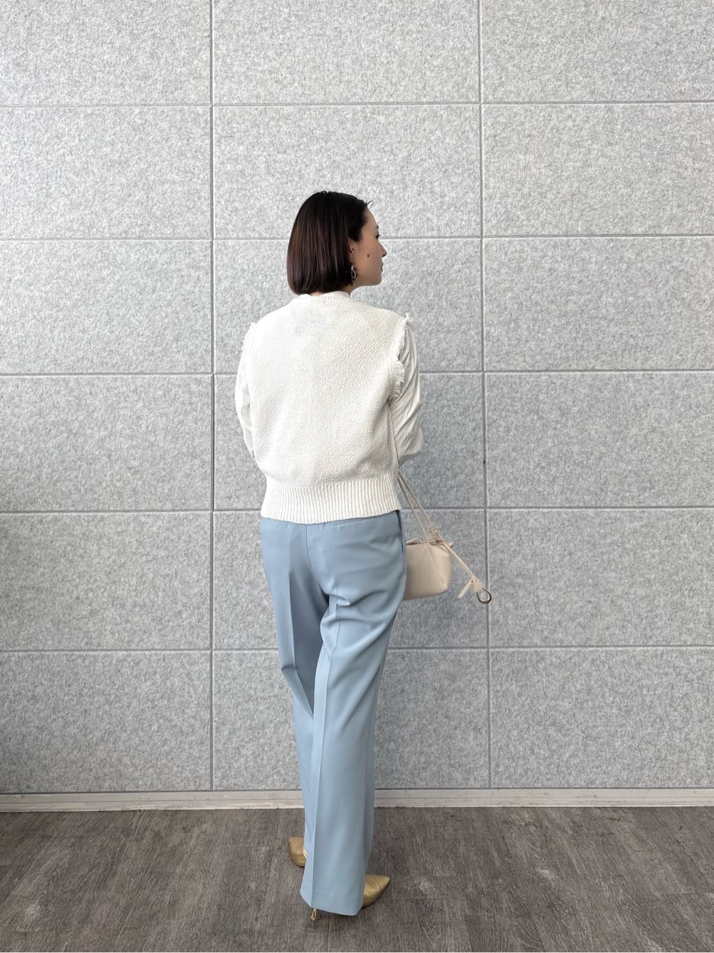 ayanoさんの「INDIVI｜フィッシュテールスタンドネックシャツ」を使ったコーディネート