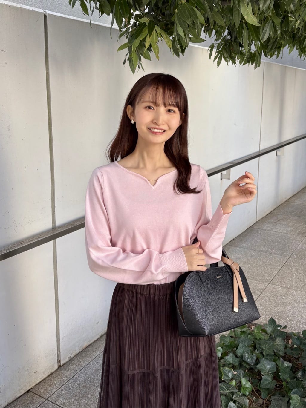 みさかさんの「index｜ゴールドパーツ付きハートネックニット【洗濯機OK】」を使ったコーディネート