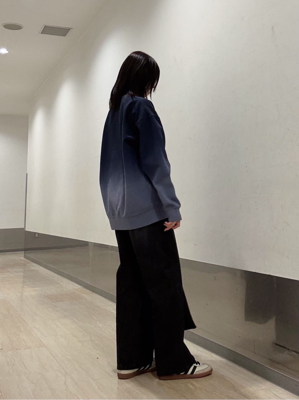 Renaさんの「tk.TAKEO KIKUCHI｜グラデーションスウェット」を使ったコーディネート