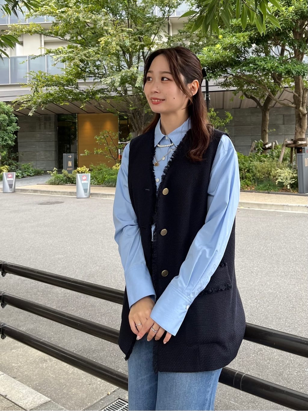 Saekoさんの「UNTITLED｜【オンオフ使える】スラブツイード ジレ」を使ったコーディネート