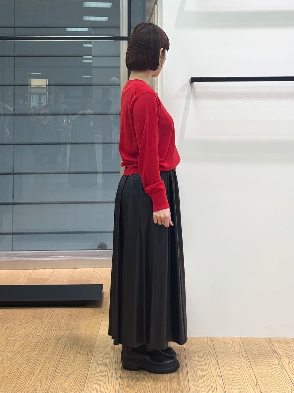 asamiさんの「INDIVI｜【洗える】ハイゲージニットカーディガン」を使ったコーディネート