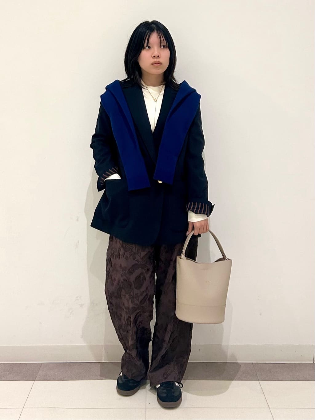 とりみさんの「DRESSTERIOR｜◆【洗える/カシミヤ混】ウォッシャブルコットンカシミヤカーディガン」を使ったコーディネート