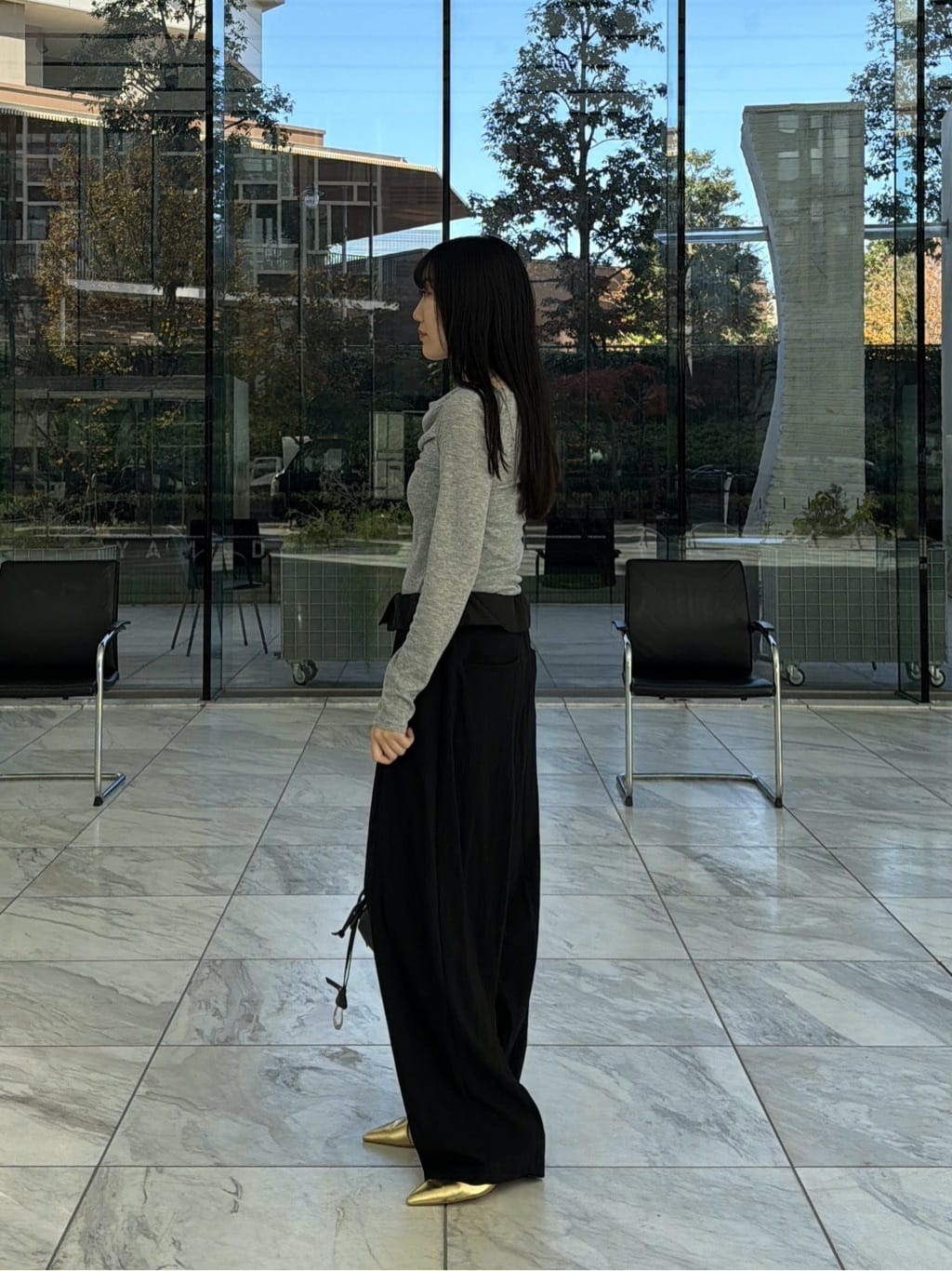 rinaさんの「INDIVI｜オフショルカットソー」を使ったコーディネート