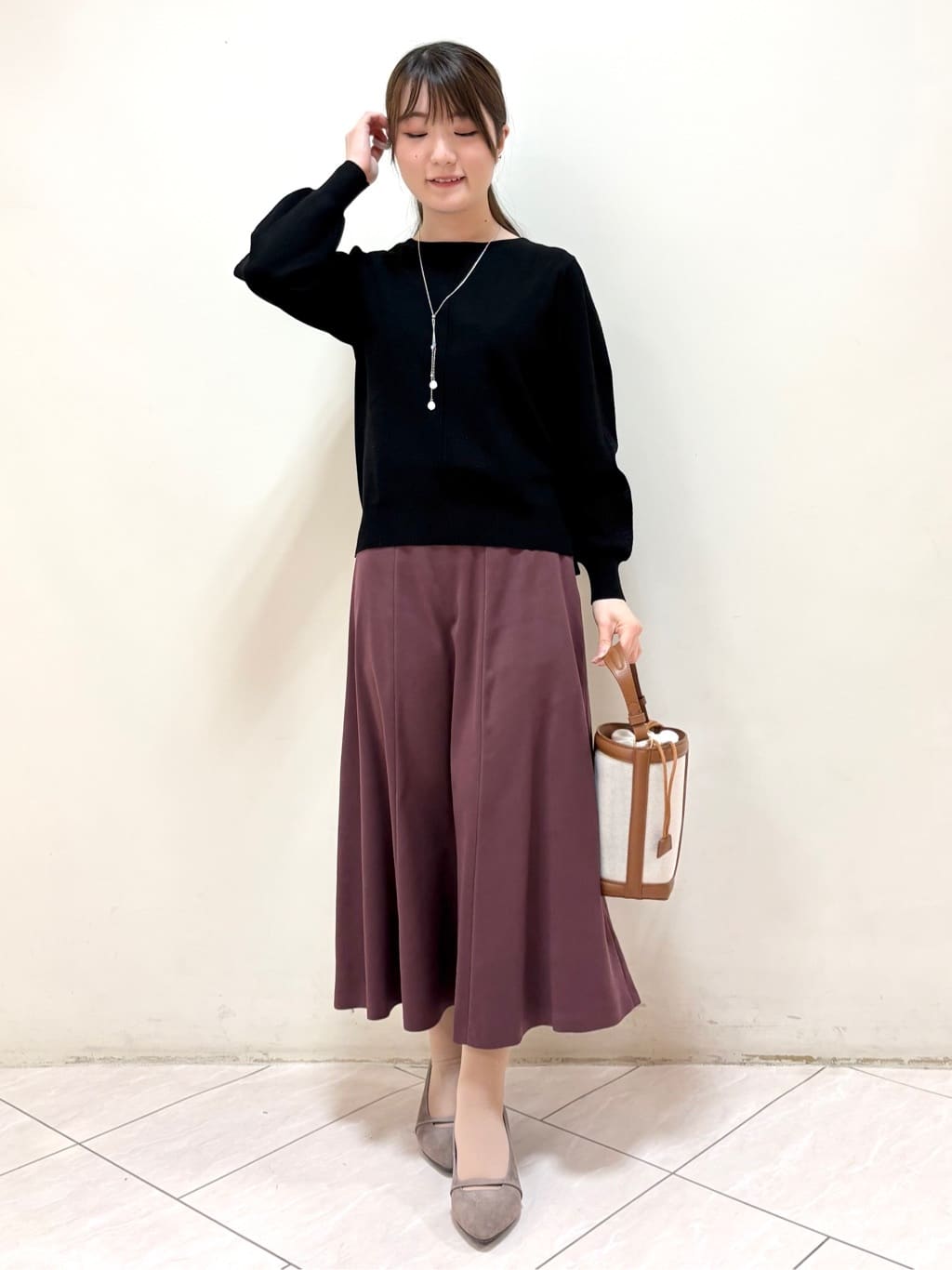 mikiさんの「Reflect｜【選べる6色／長く着られる◎】ボートネックニット」を使ったコーディネート