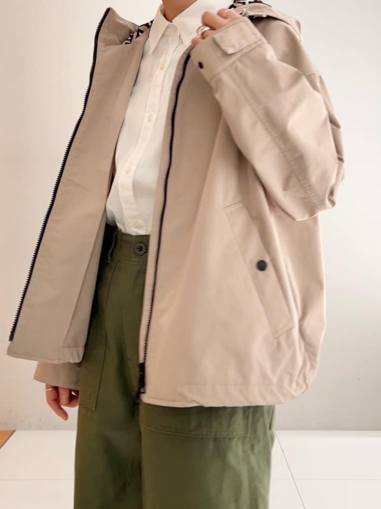 OCHIAIさんの「DRESSTERIOR｜【ウォッシャブル/撥水素材】撥水ツイル マウンテンパーカー」を使ったコーディネート