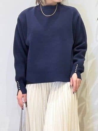 misakiさんの「SHOO･LA･RUE｜【洗濯機可/セットアップ可/インせず着られる】もちもち裾ラウンドニット」を使ったコーディネート