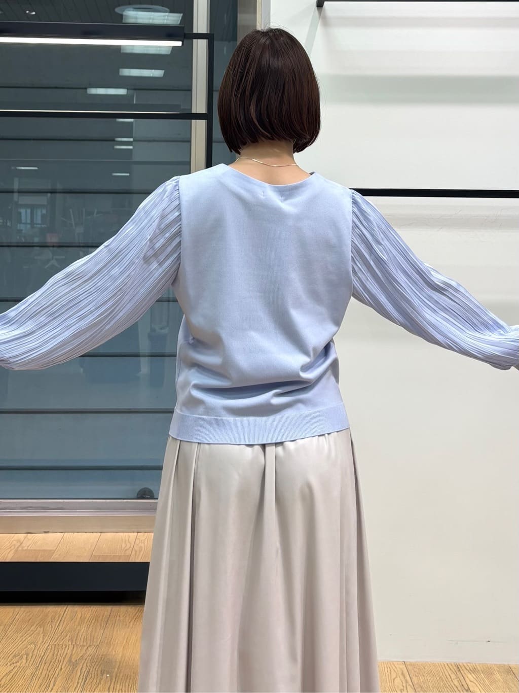 asamiさんの「INDIVI｜【洗える／華やか】袖プリーツニット」を使ったコーディネート