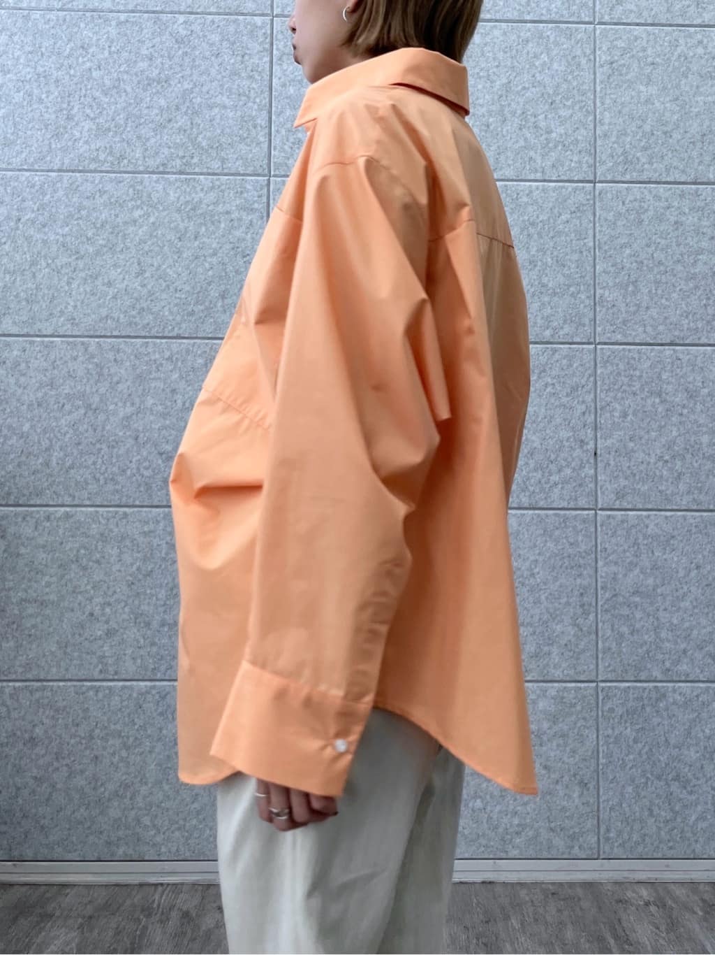 Harukaさんの「INDIVI｜Timeless｜ビッグポケットフォルムシャツ【接触冷感】」を使ったコーディネート