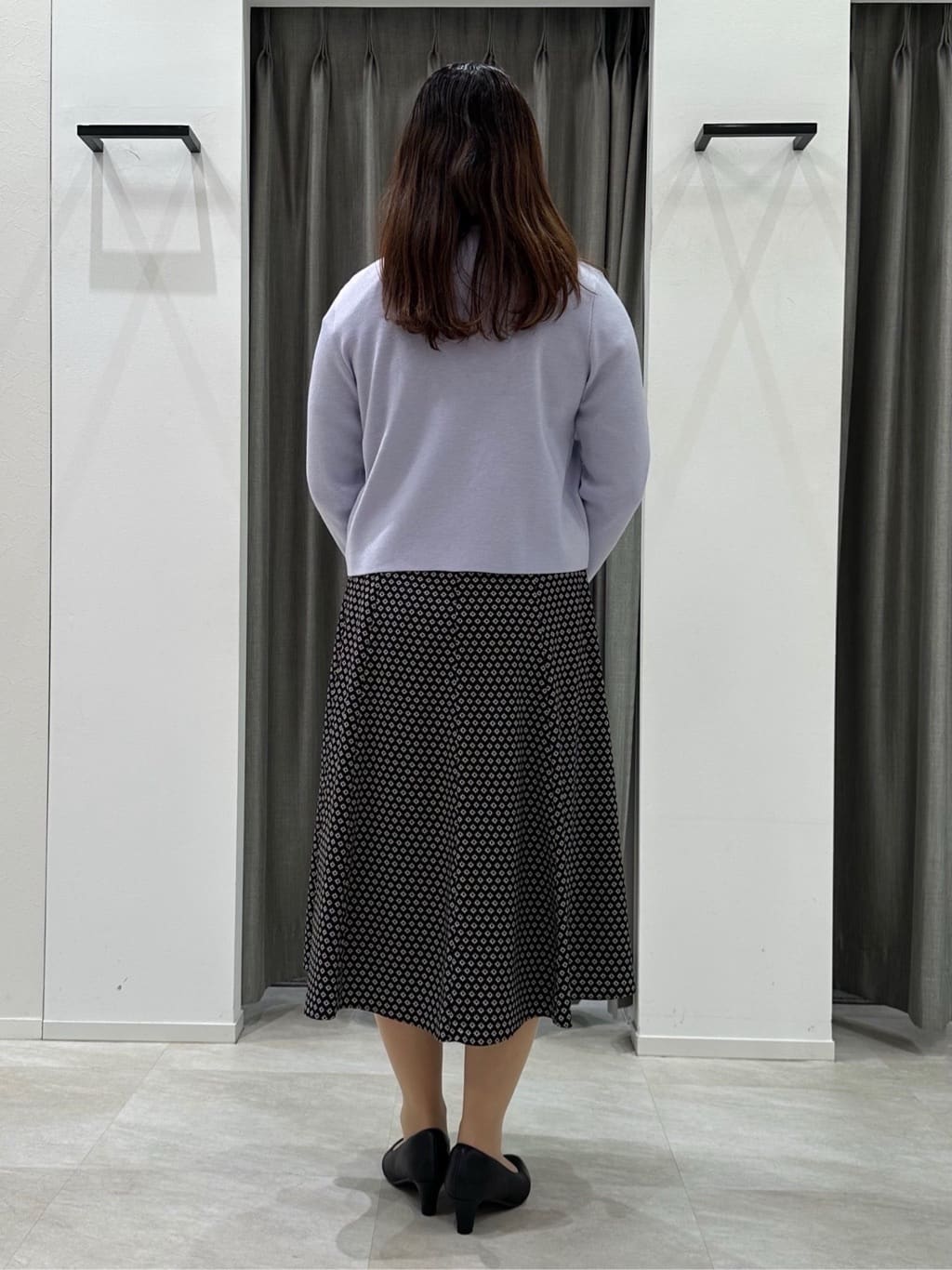 kimiさんの「UNTITLED｜【通勤/お出かけ◎】ジオメプリントクラシカルワンピース」を使ったコーディネート