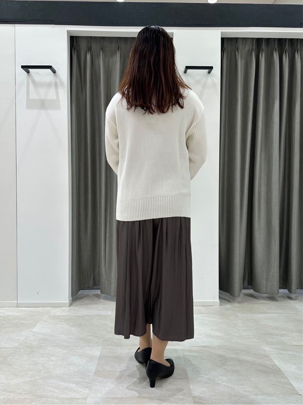 kimiさんの「UNTITLED｜【腰周りカバー／長め丈】モックネックニットプルオーバー」を使ったコーディネート