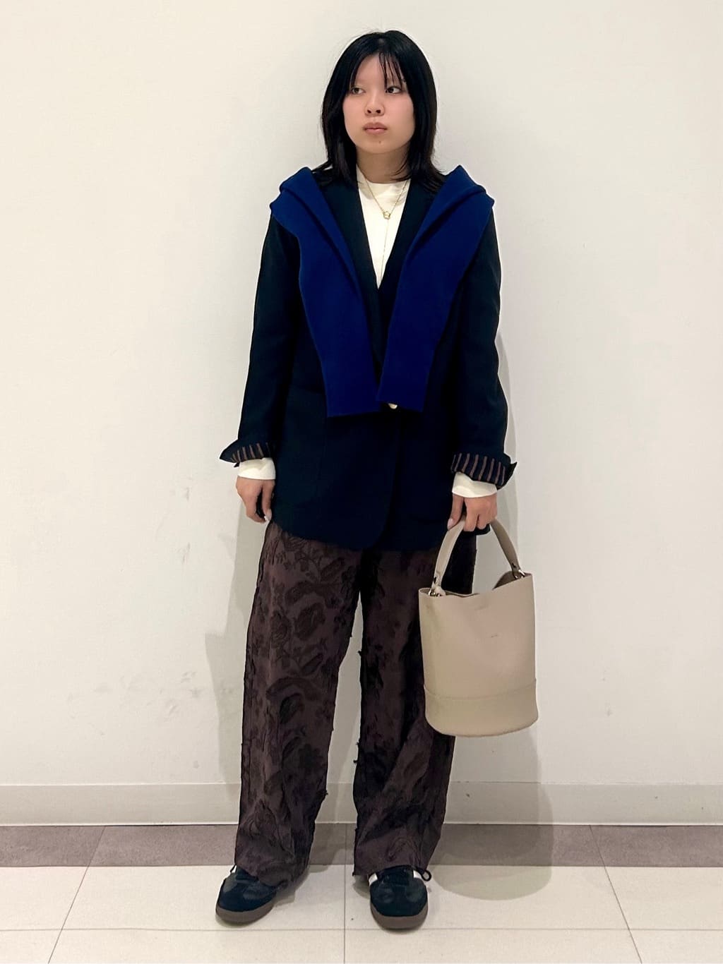 とりみさんの「DRESSTERIOR｜◆【洗える/カシミヤ混】ウォッシャブルコットンカシミヤカーディガン」を使ったコーディネート