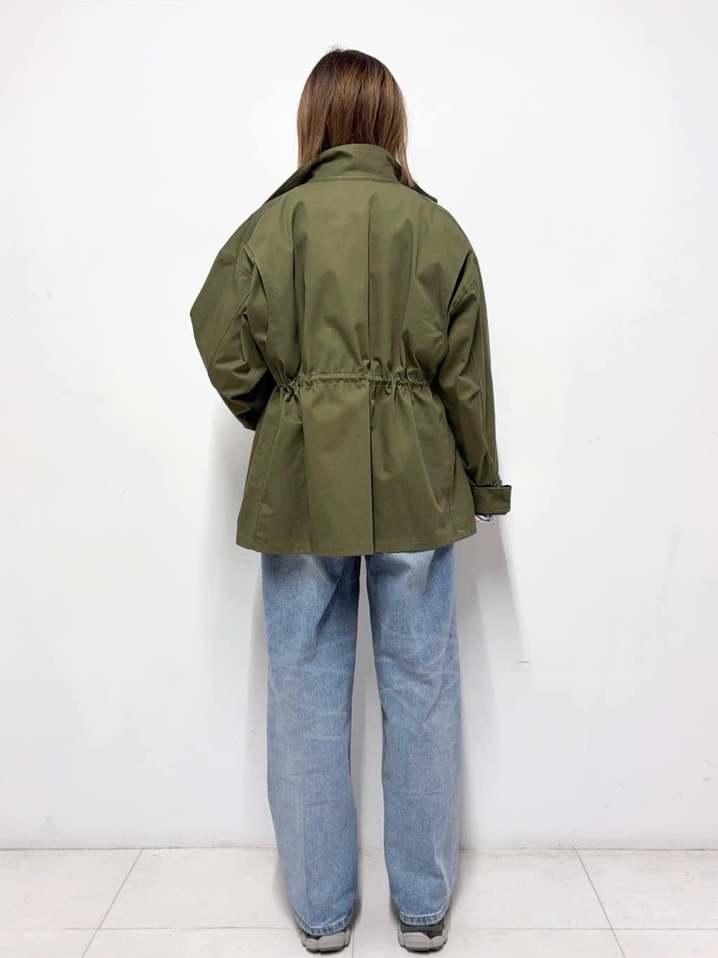 Nishijimaさんの「DRESSTERIOR｜ヴィンテージ加工ワイドデニムパンツ」を使ったコーディネート