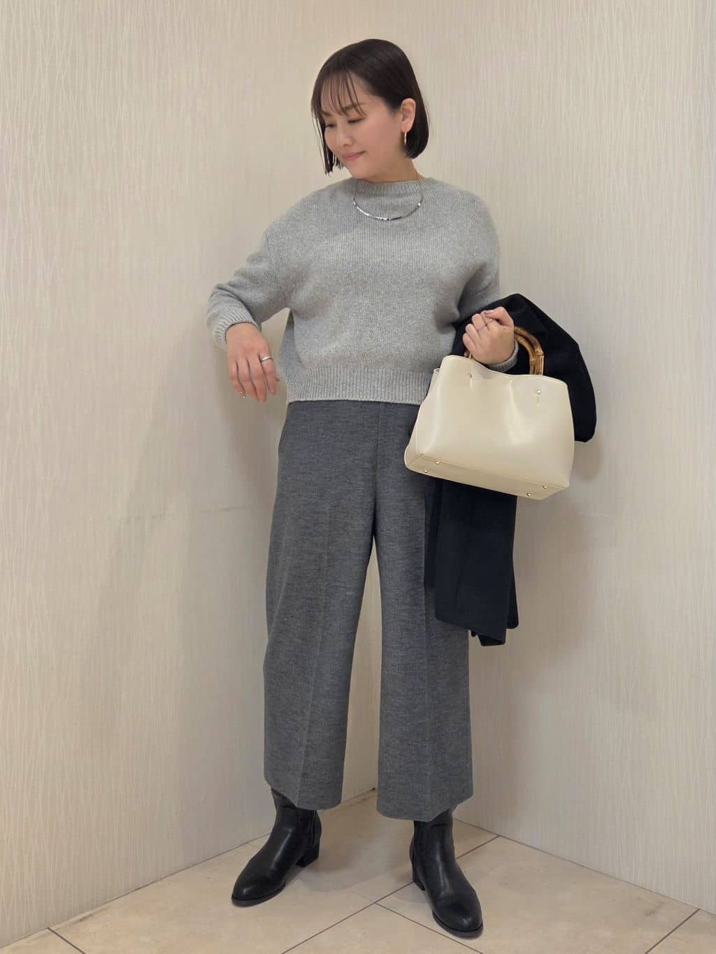 naokoさんの「UNTITLED｜【セットアップ可/ゆったり】ウール混ラメニット」を使ったコーディネート