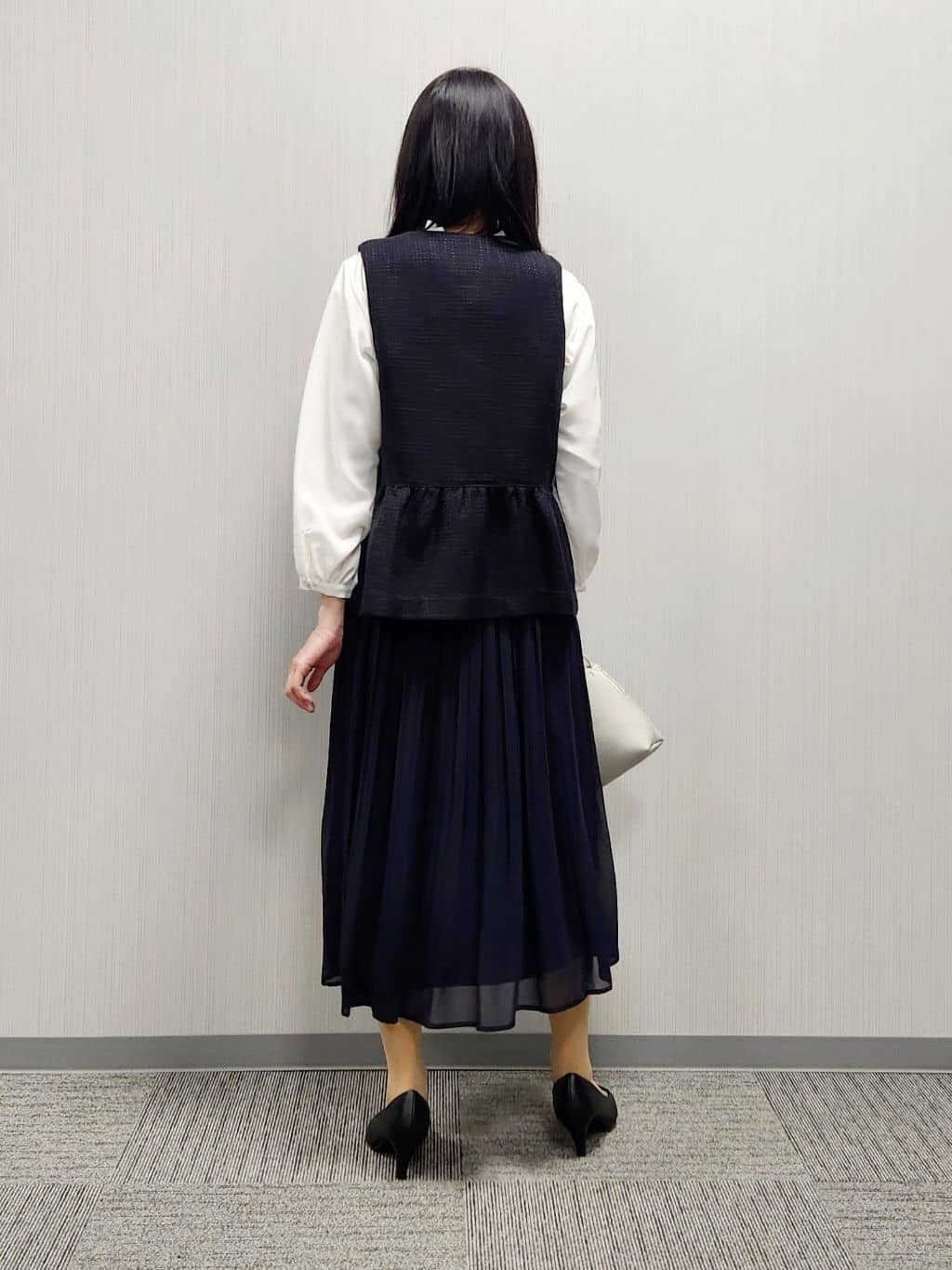 naraさんの「Dessin｜【入卒/セレモニー】パール調ボタンベスト」を使ったコーディネート