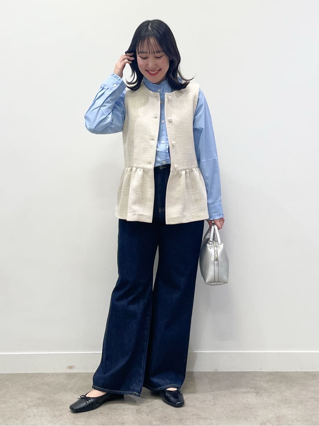 yukariさんの「Dessin｜【入卒/セレモニー】パール調ボタンベスト」を使ったコーディネート