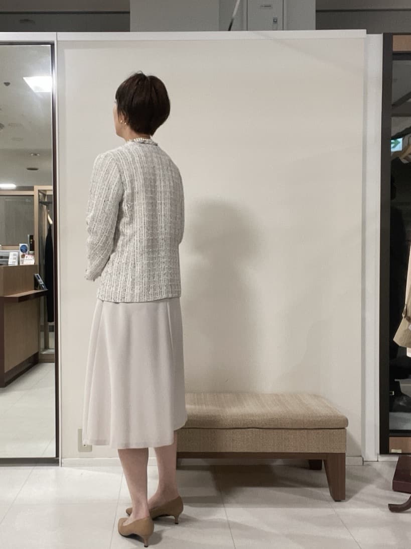 IWAMOさんの「UNTITLED｜【仕事着/スーツ】ファンシーツイード ジャケット」を使ったコーディネート