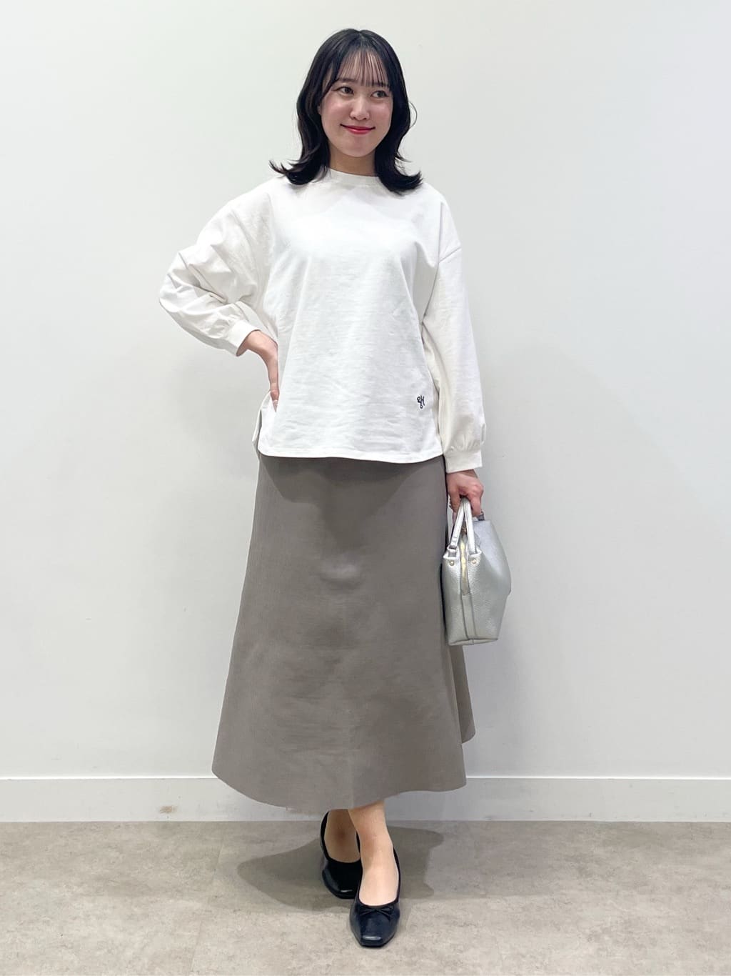 yukariさんの「Dessin｜【360度可愛い・洗える】バックヘンリーカットソー」を使ったコーディネート